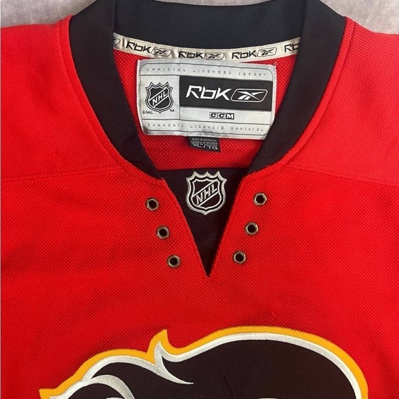 Calgary Flames RED NHL Jersey XL Reebok AB shoulder patch Matthew Lombardi #18 - Picture 3 of 4